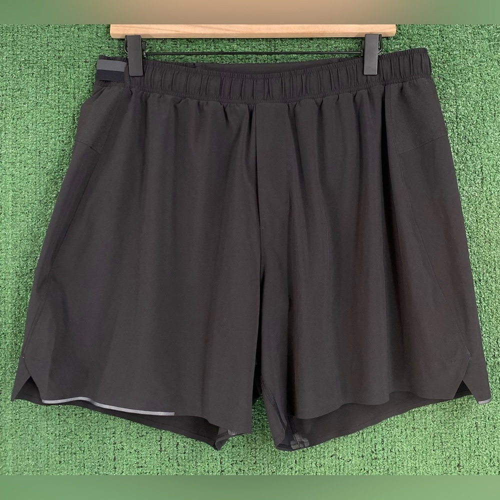 Lululemon Surge 6” Black Lined Shorts Men’s Size XL